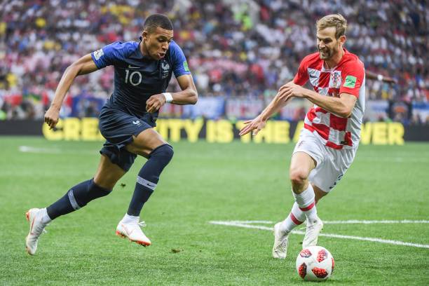 讓他在場上 讓他在場上